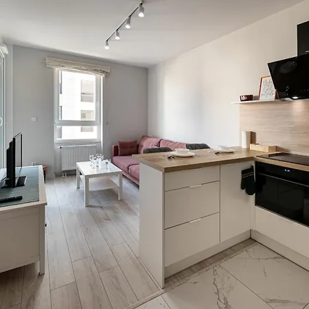 Rentplanet - Braniborska Ii Апартаменти *