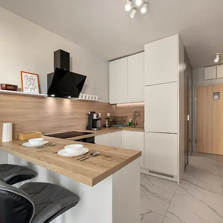 Rentplanet - Braniborska Ii Апартаменти